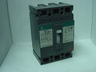 GE Distribution Equip TED136030 Circuit Breaker