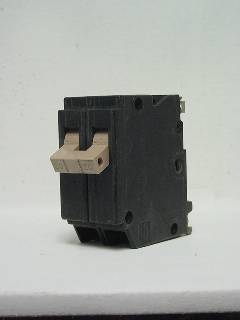 Cutler-Hammer CH220 Circuit Breaker
