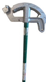 Greenlee 846 Hand Bender Handle for 1-1/4" EMT conduit. This 46-inch steel handle fits Greenlee 843A and 843F bender heads. It features a 1-1/4" IPS thread for attachment and is designed for manual conduit bending. Weight is 6.4 lbs.