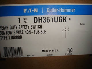 Cutler-Hammer DH361UGK Distribution30-AMP 3-POLE HEAVY-DUTY SAFETY SWITCH NON-FUSIBLE 600-VAC 250-VDC NEMA-1