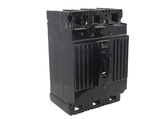 GE Distribution Equip TEF134030 Circuit Breaker